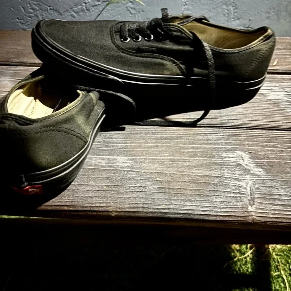 Black Vans Authentic trainers #skater size 12 good condition ready to wear - Picture 3 of 7